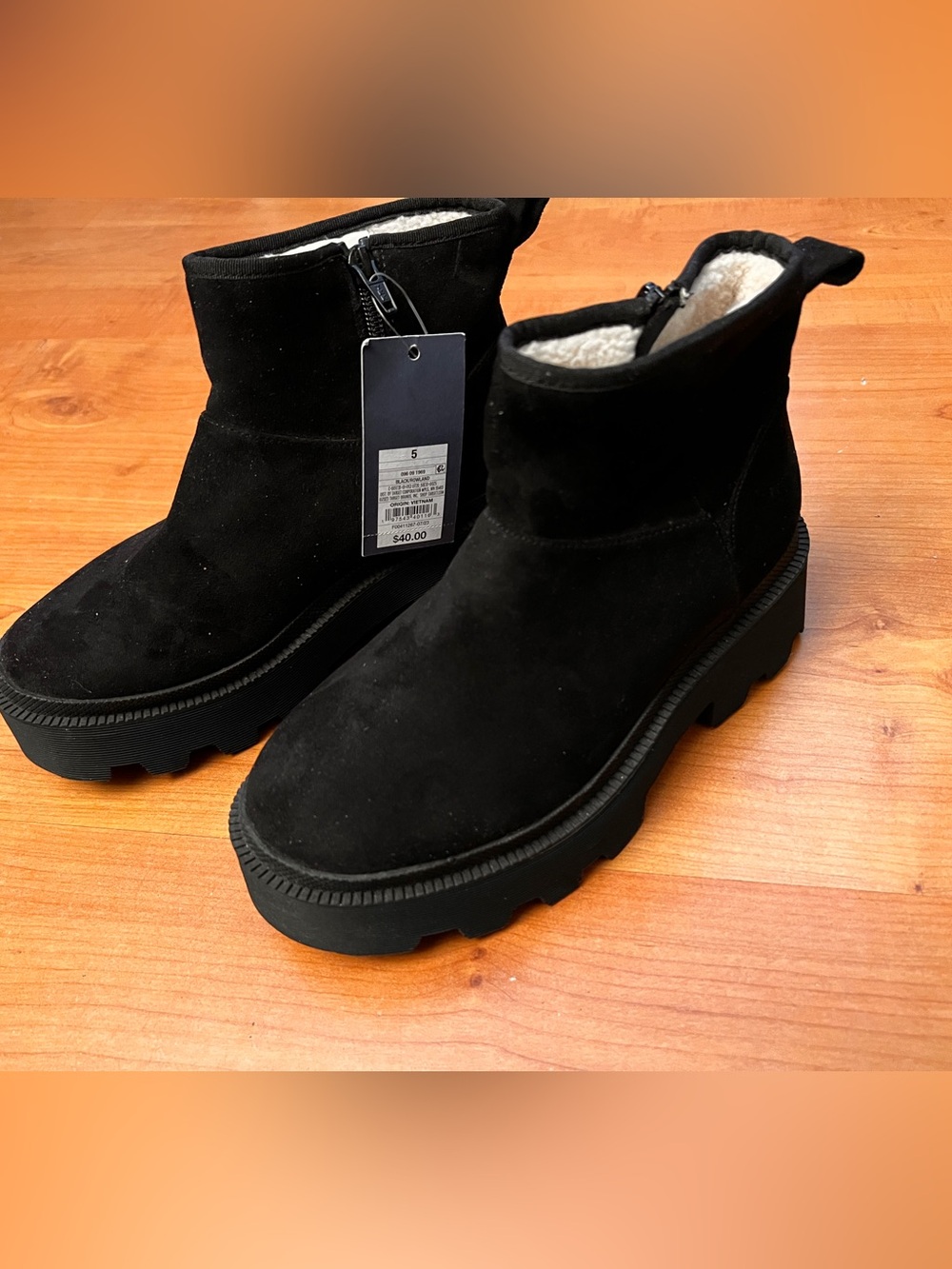 Universal Thread Black Faux-Suede Shearling-Lined Ankle Booties